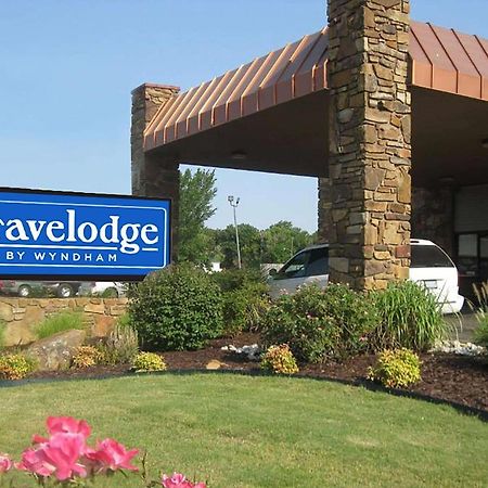 Travelodge By Wyndham Coffeyville Exteriör bild