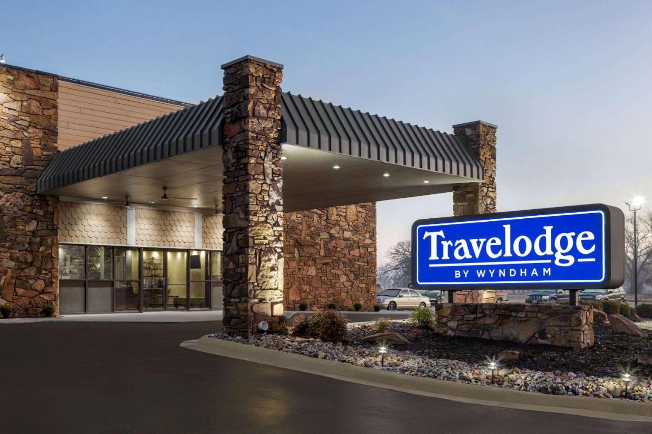 Travelodge By Wyndham Coffeyville Exteriör bild