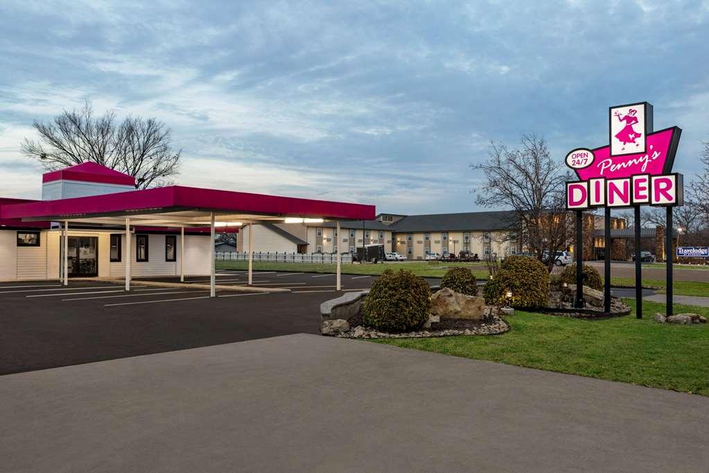 Travelodge By Wyndham Coffeyville Restaurang bild