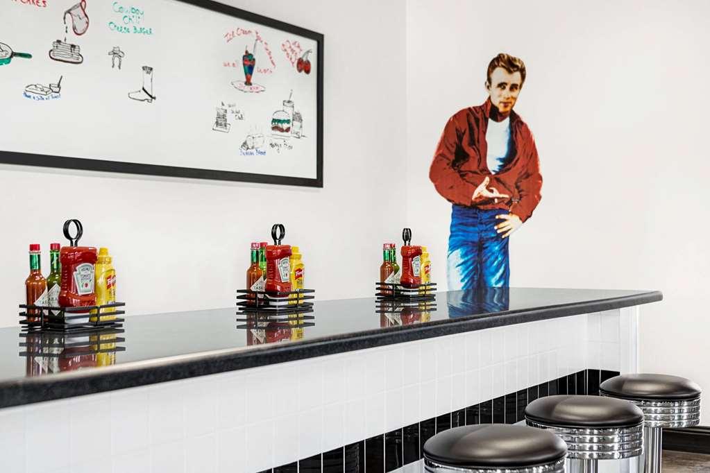 Travelodge By Wyndham Coffeyville Restaurang bild